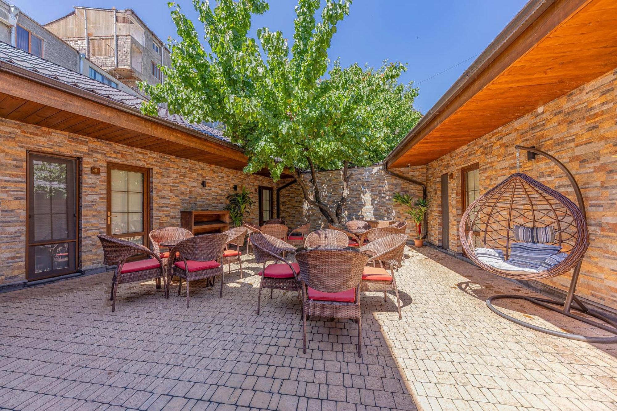 Boutique Living Hotel エレバン エクステリア 写真