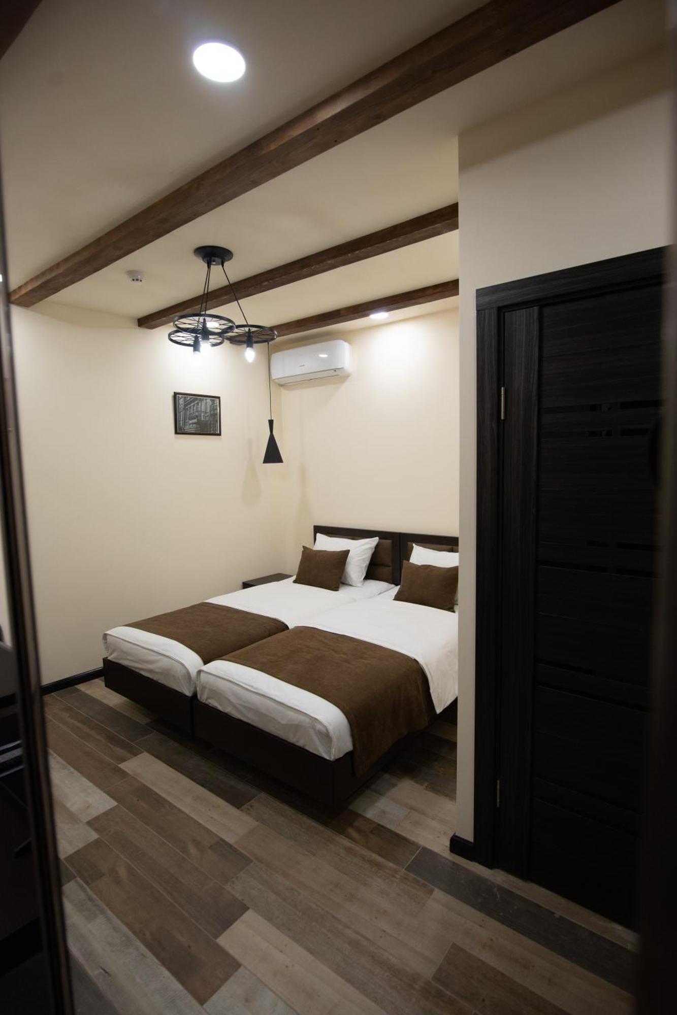 Boutique Living Hotel エレバン エクステリア 写真