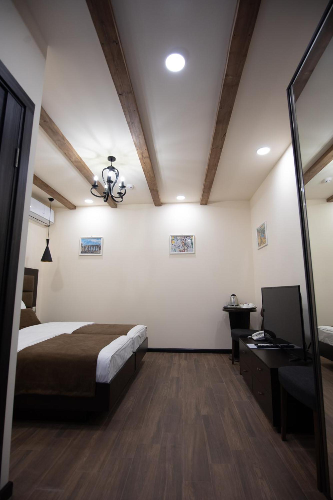 Boutique Living Hotel エレバン エクステリア 写真