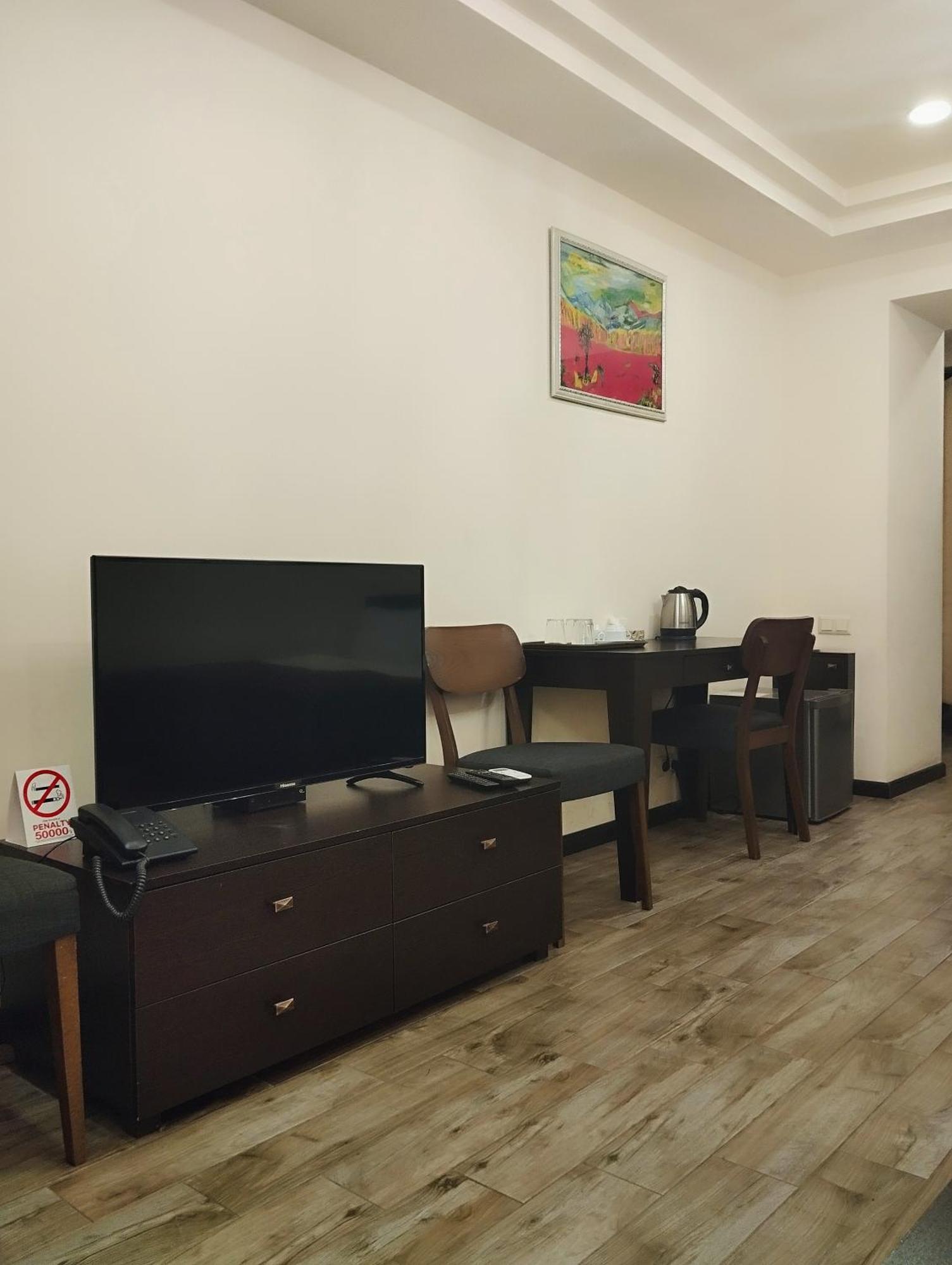 Boutique Living Hotel エレバン エクステリア 写真